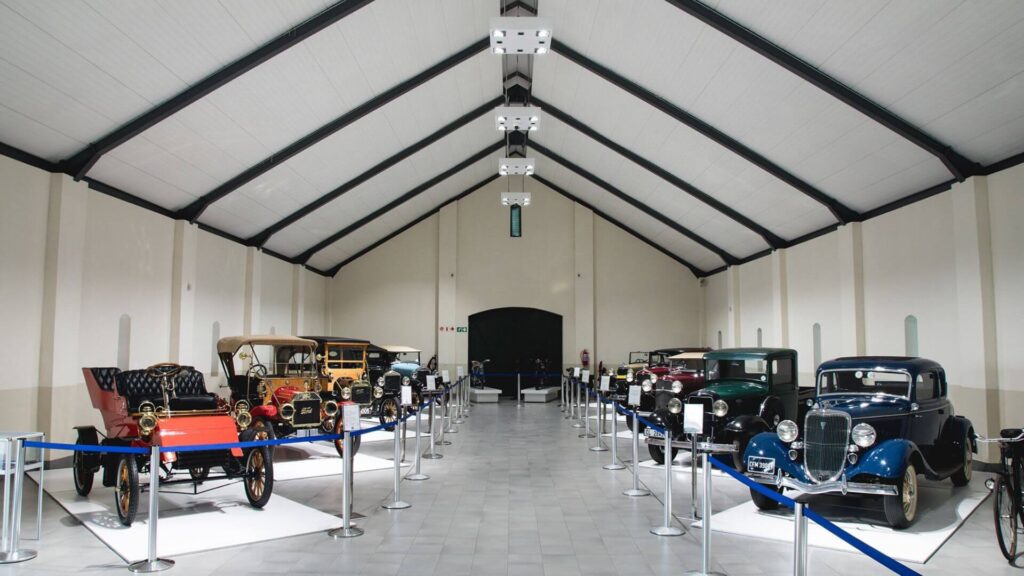 The Franschhoek Motor Museum in Cape Town is a haven for automotive enthusiasts, nestled in the picturesque Franschhoek Valley